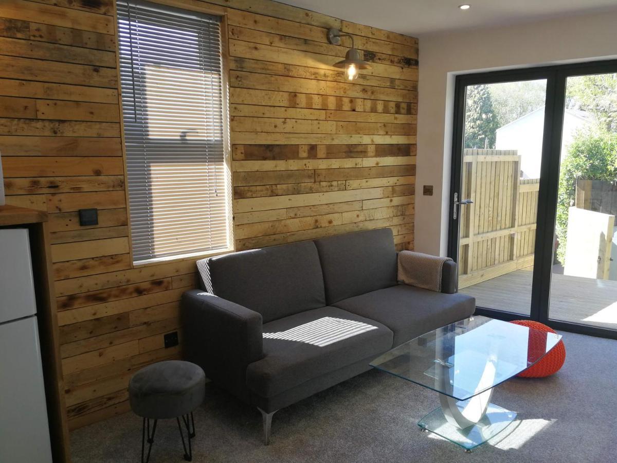 Derby Den By Cliftonvalley Apartament